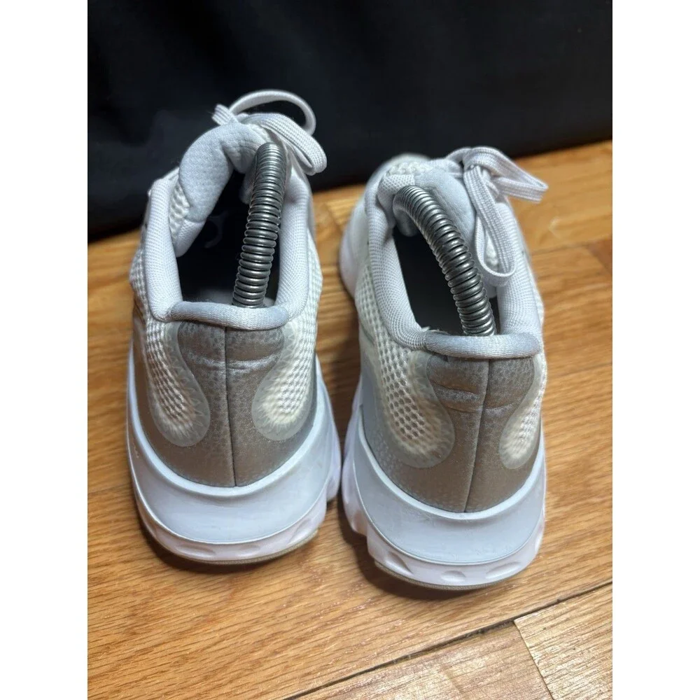 Nike Womens Renew Run CK6360-003 White Athletic Running Shoes Sneakers Size 7.5